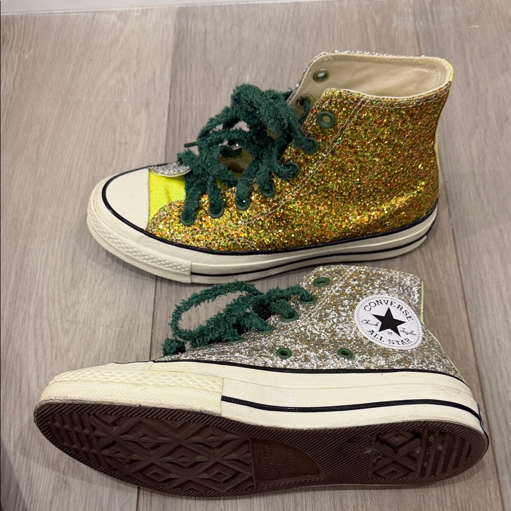 JW Anderson All Star Chuck Taylor HI
Glitter Lace-Up Sneakers